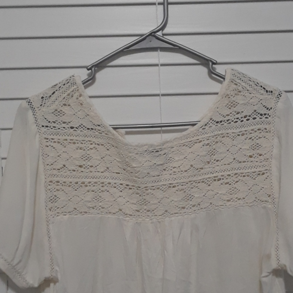 Blouse - Picture 3 of 3